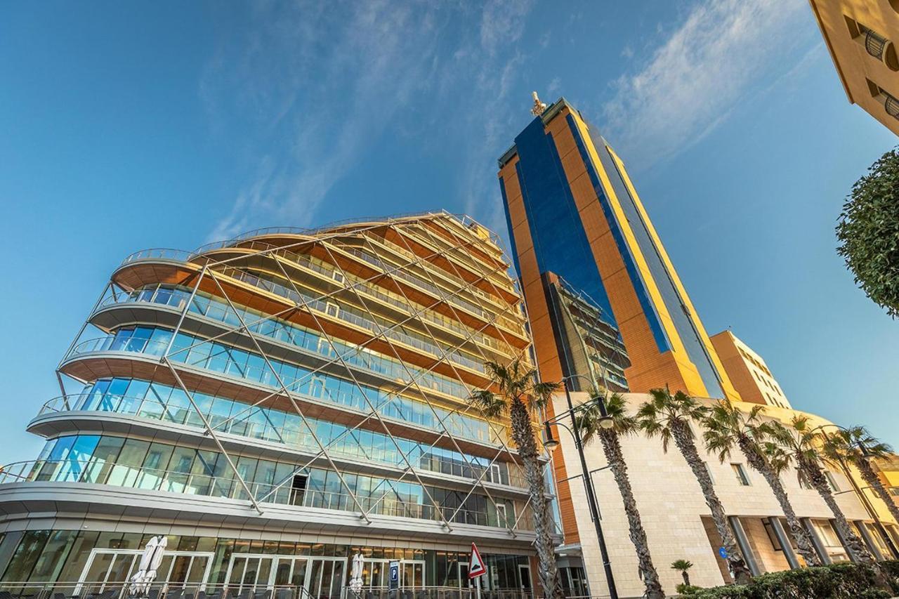 Modern Apartment Steps To St George'S Bay Saint Julian's Екстериор снимка